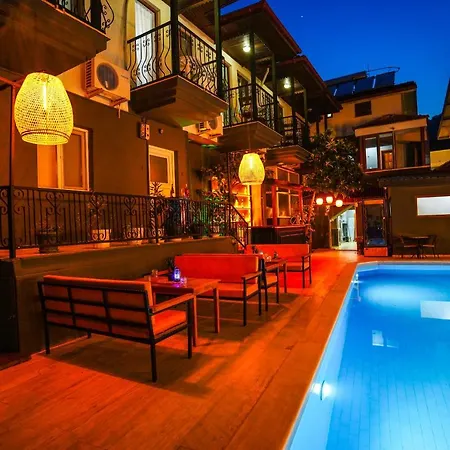 Four Seasons ダルヤン