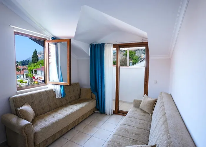 Four Seasons מלון