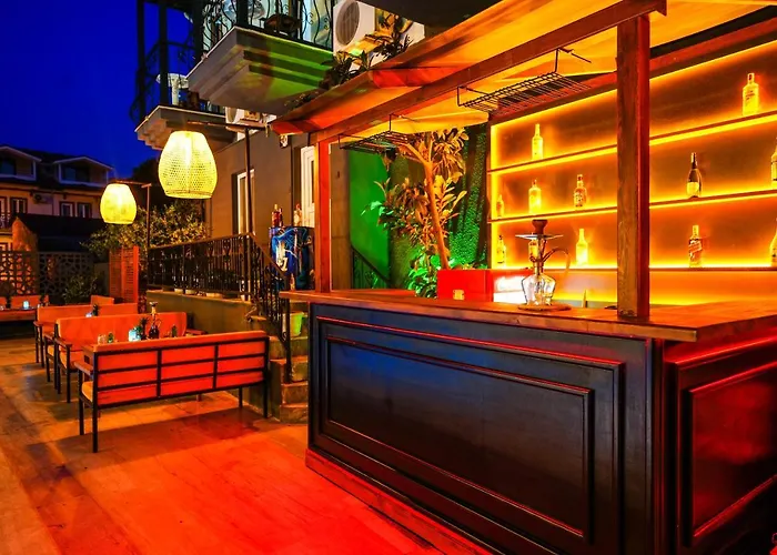 Four Seasons 2*